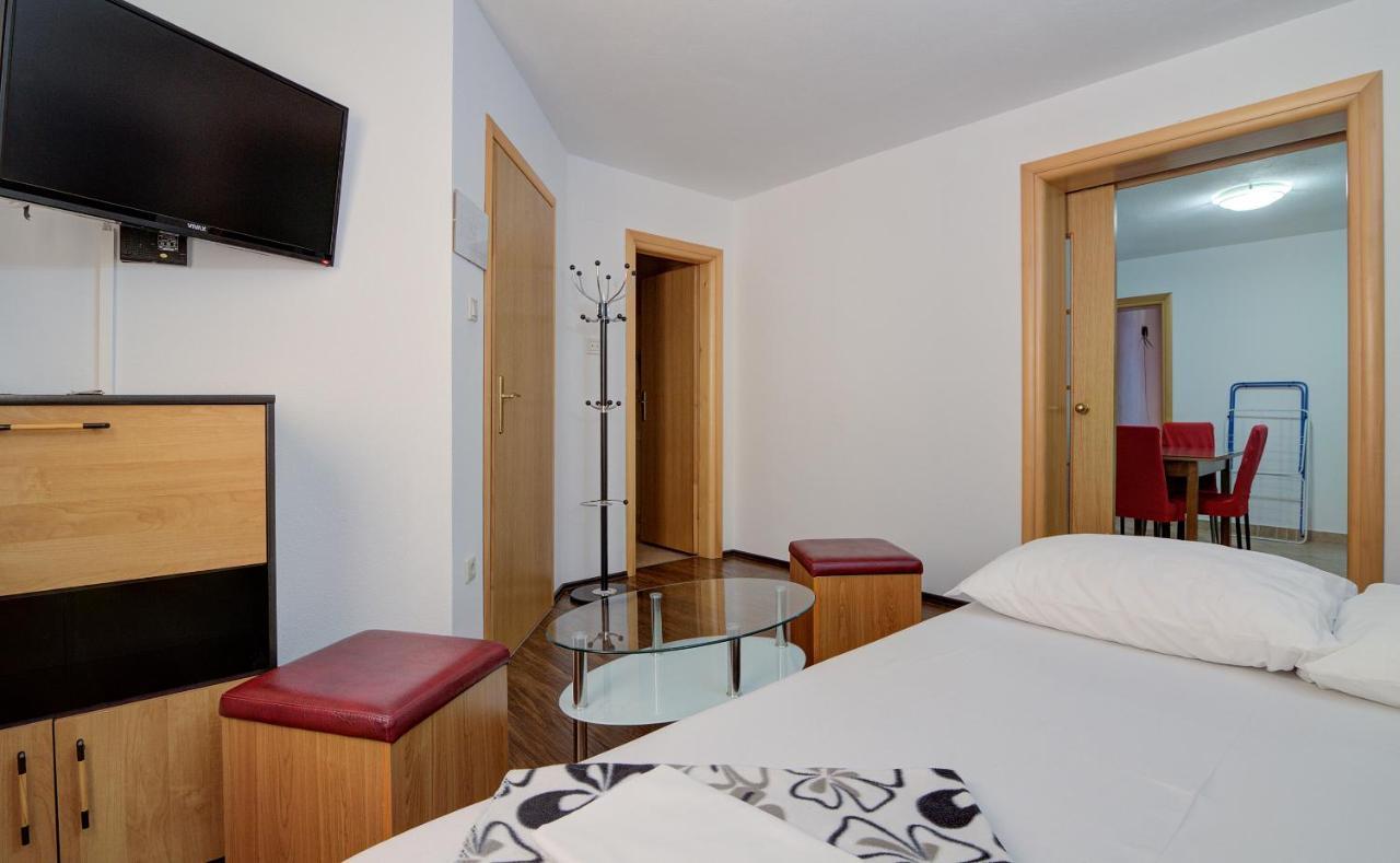Apartments Lucia Senj 1 Esterno foto