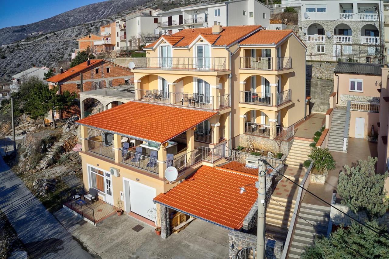 Apartments Lucia Senj 1 Esterno foto
