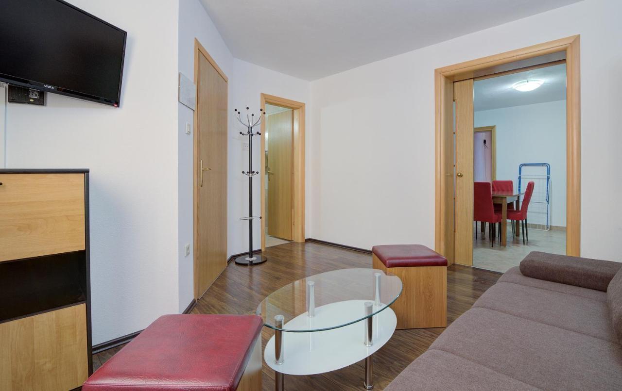 Apartments Lucia Senj 1 Esterno foto
